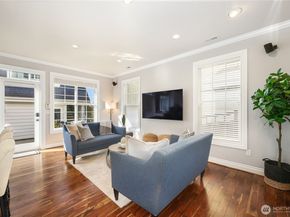 2593 NE Park Drive, Issaquah WA 98029