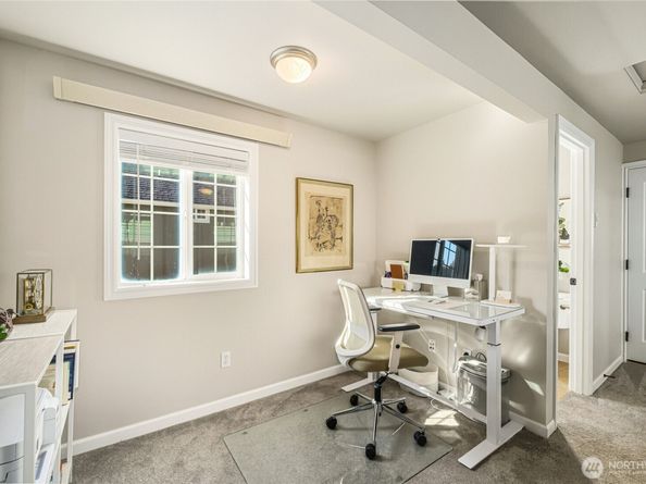 2593 NE Park Drive, Issaquah WA 98029