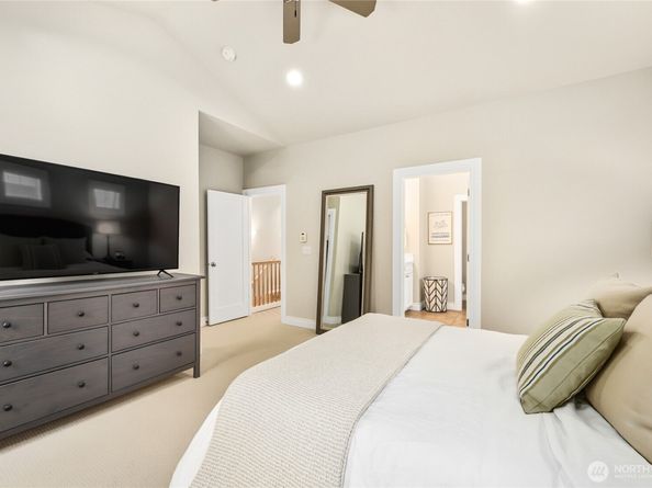 2593 NE Park Drive, Issaquah WA 98029
