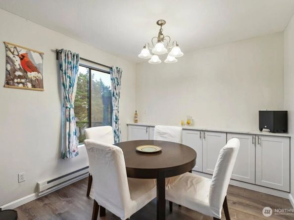 10424 NE 32nd Place C204, Bellevue WA 98004
