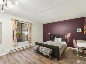 10424 NE 32nd Place C204, Bellevue WA 98004