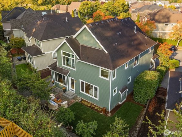 2336 29th Avenue NE, Issaquah WA 98029