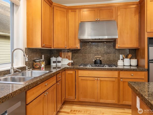 2336 29th Avenue NE, Issaquah WA 98029