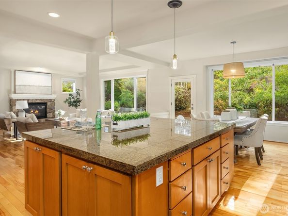 2336 29th Avenue NE, Issaquah WA 98029