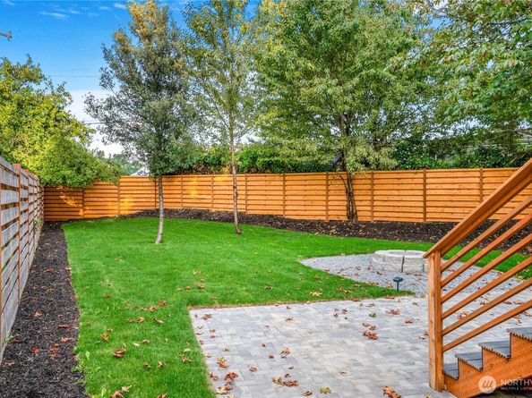 6310 S Ellis Avenue 1, Seattle WA 98108