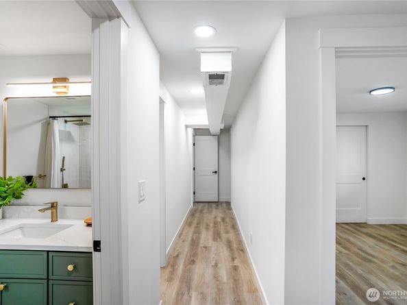 6310 S Ellis Avenue 1, Seattle WA 98108