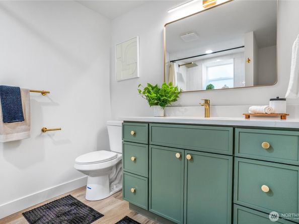 6310 S Ellis Avenue 1, Seattle WA 98108