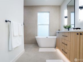 6310 S Ellis Avenue 1, Seattle WA 98108