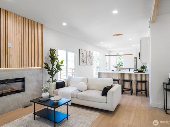 6310 S Ellis Avenue 1, Seattle WA 98108