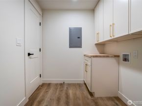 6310 S Ellis Avenue 1, Seattle WA 98108