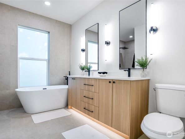 6310 S Ellis Avenue 1, Seattle WA 98108