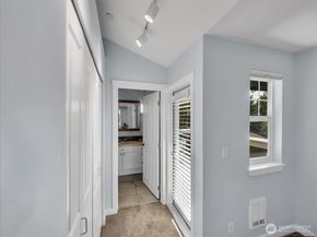 5430 California Avenue SW 3B, Seattle WA 98136