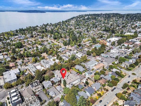 5430 California Avenue SW 3B, Seattle WA 98136