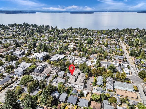 5430 California Avenue SW 3B, Seattle WA 98136