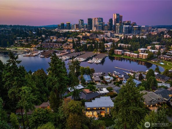 9630 SE 5th Street, Bellevue WA 98004