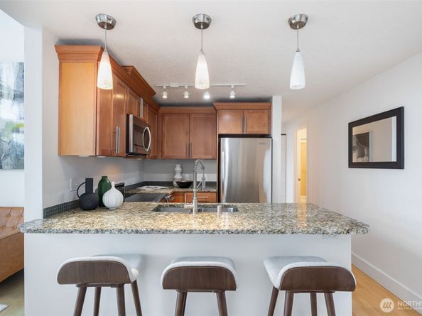 231 Belmont Avenue E 404, Seattle WA 98102