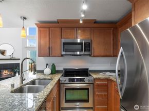 231 Belmont Avenue E 404, Seattle WA 98102