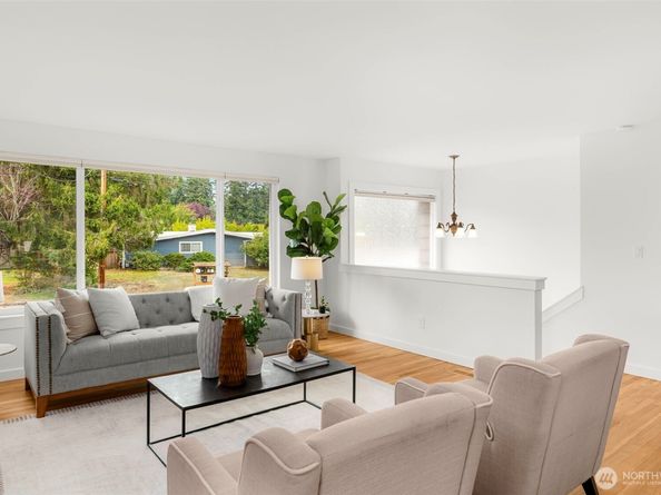 2520 166th Avenue NE, Bellevue WA 98008