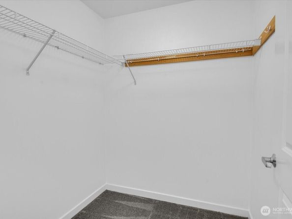1909 10th Avenue W 301, Seattle WA 98119