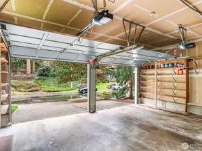 21007 Pioneer Way, Edmonds WA 98026