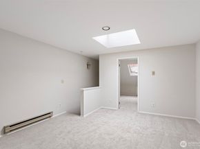 19805 15th Avenue NE 3, Shoreline WA 98155