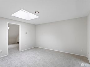 19805 15th Avenue NE 3, Shoreline WA 98155