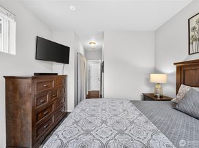 503 225th Lane NE F101, Sammamish WA 98074