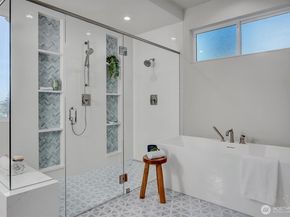 3036 67th Avenue SE, Mercer Island WA 98040