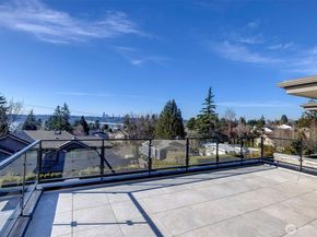 3036 67th Avenue SE, Mercer Island WA 98040