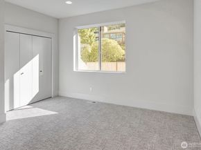 3036 67th Avenue SE, Mercer Island WA 98040