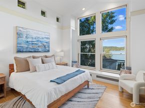 8770 Sand Point Way NE, Seattle WA 98115