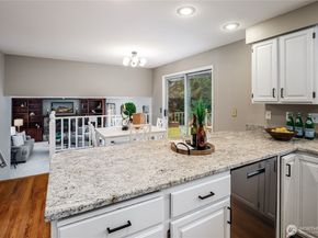 17215 NE 132nd Place, Redmond WA 98052