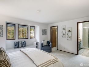 17215 NE 132nd Place, Redmond WA 98052