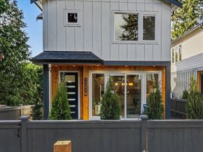 11217 NE 95th Street B, Kirkland WA 98033