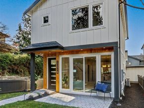 11217 NE 95th Street B, Kirkland WA 98033