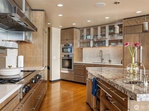 7703 W Mercer Way, Mercer Island WA 98040