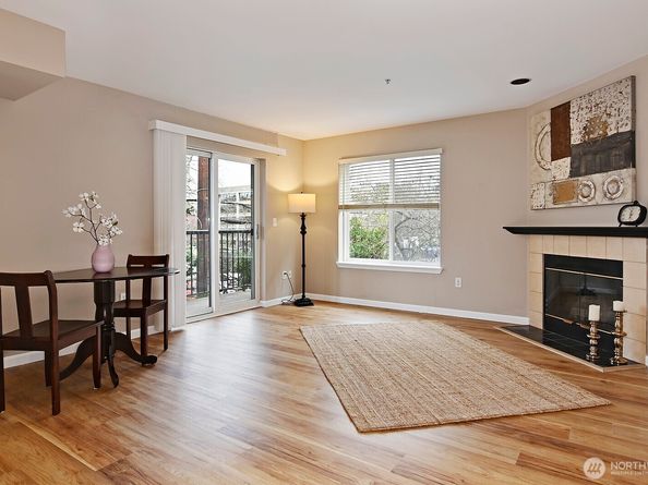 2117 N 107th Street 201, Seattle WA 98133