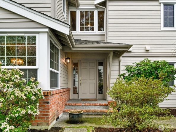 367 145th Place SE, Bellevue WA 98007
