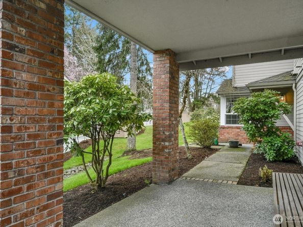 367 145th Place SE, Bellevue WA 98007