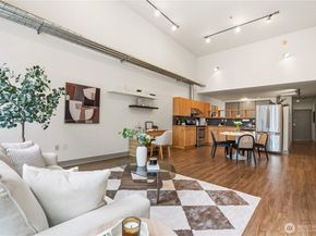 2015 Terry Avenue 406, Seattle WA 98121