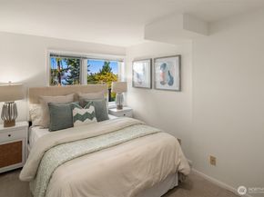 4701 84th Avenue SE, Mercer Island WA 98040