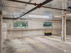 12034 15th Avenue NE 204, Seattle WA 98125