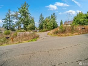 18804 10th Avenue NE, Shoreline WA 98155