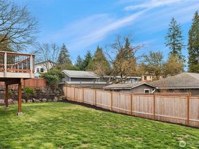 15605 SE 8th Street, Bellevue WA 98008