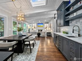 3227 103rd Place NE, Bellevue WA 98004