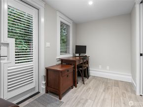 3227 103rd Place NE, Bellevue WA 98004