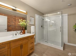 210 3rd Avenue S 2C, Seattle WA 98104