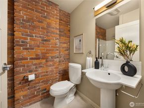 210 3rd Avenue S 2C, Seattle WA 98104