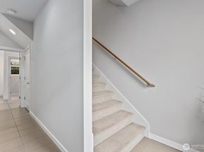 23000 NE 8th Street C3, Sammamish WA 98074