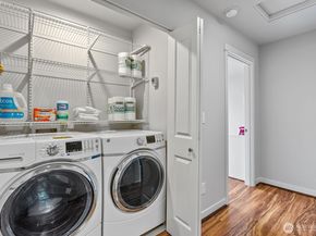 23000 NE 8th Street C3, Sammamish WA 98074